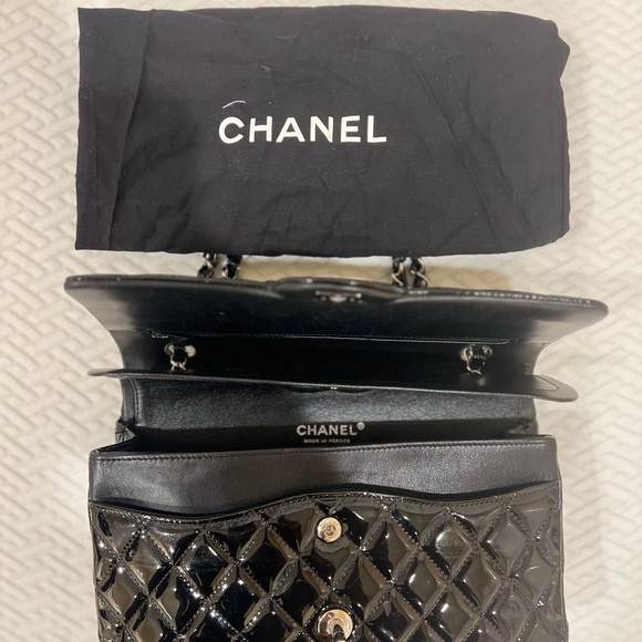 Vintage CHANEL medium Patent Quilted Double Flap bag authentic used - Picture 3 of 5
